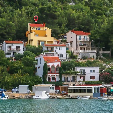 شقة One-bedroom In Ploce