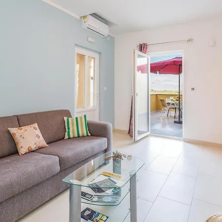 One-bedroom In Ploce شقة بلاتشي