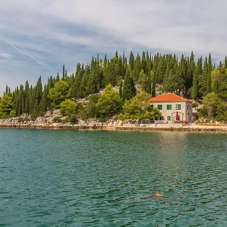 One-bedroom In Ploce